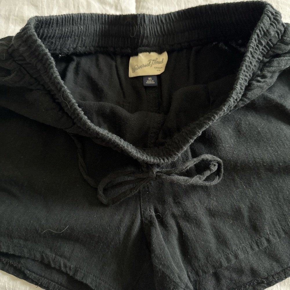 Universal Thread Target Shorts Bundle - Picture 4 of 5